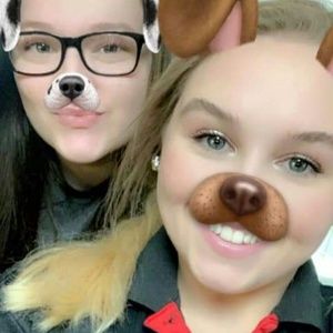 Meet your Posher, Carrie